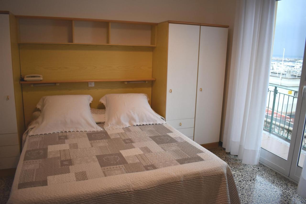 Hotel Garden Marina dʼMarina dʼAndora 외부 사진