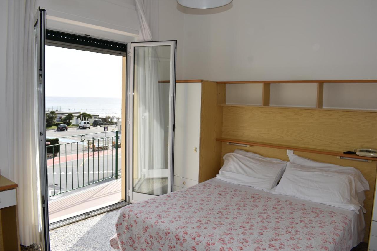 Hotel Garden Marina dʼMarina dʼAndora 외부 사진