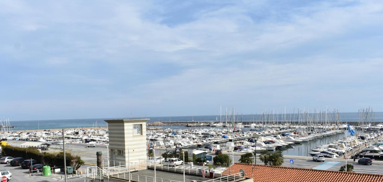 Hotel Garden Marina dʼMarina dʼAndora 외부 사진